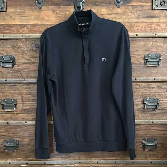 Travis Mathew Men's Black quarter-zip sweater